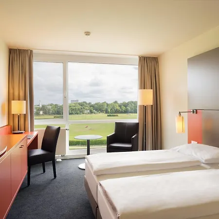 Atlantic Galopprennbahn Отель 4*