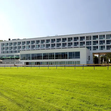 Hotel Atlantic Galopprennbahn