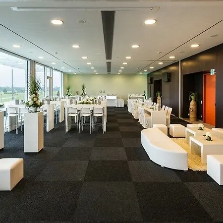 Atlantic Galopprennbahn 4*