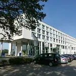 Hotel Atlantic Galopprennbahn 4*