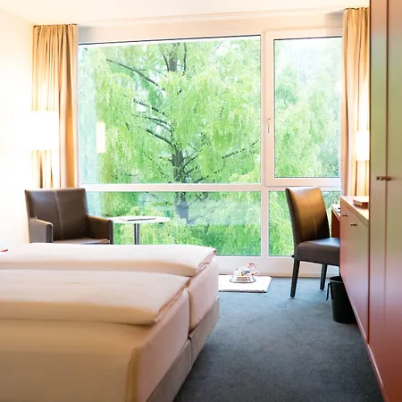 Atlantic Galopprennbahn 4*