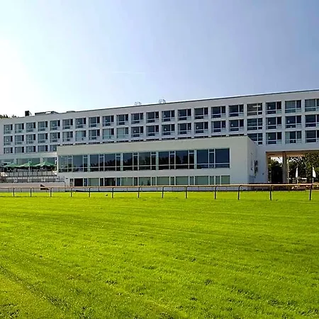 Atlantic Galopprennbahn Otel Bremen