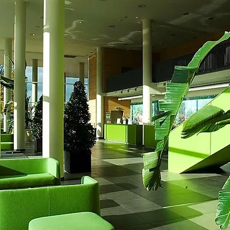 Atlantic Galopprennbahn 4*
